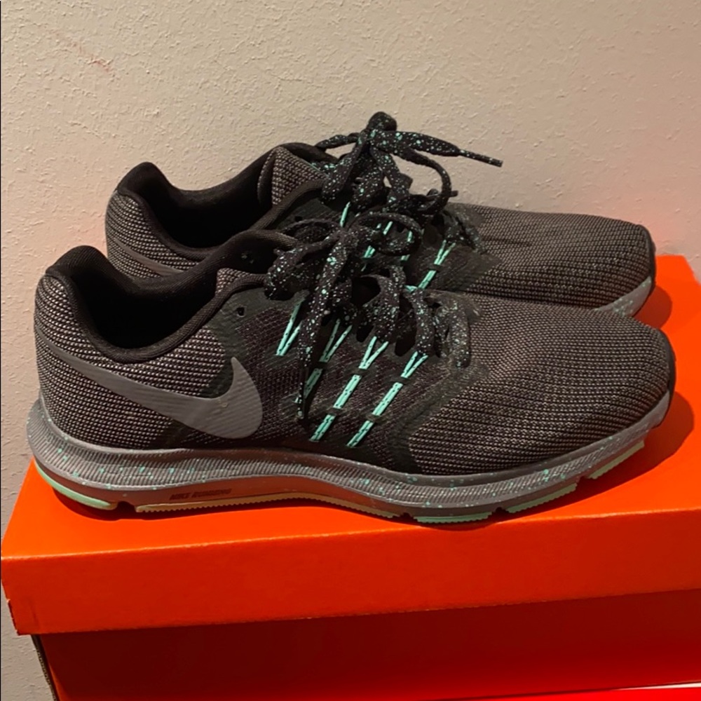 Nike Run Swift SE